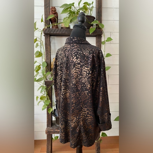 JM Collection: Black and Brown Animal Print  Jacket with Cuffed Sleeves - Picture 10 of 17